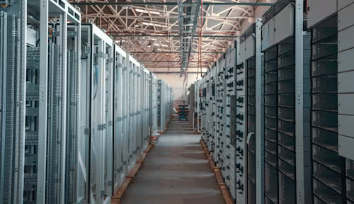 Jasa Maintenance Genset Pusat Data